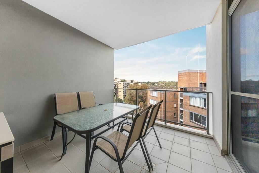 Two Bedroom Private Apartment In Lane Cove With Parking Sydney Exteriör bild