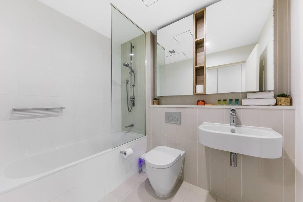 Two Bedroom Private Apartment In Lane Cove With Parking Sydney Exteriör bild